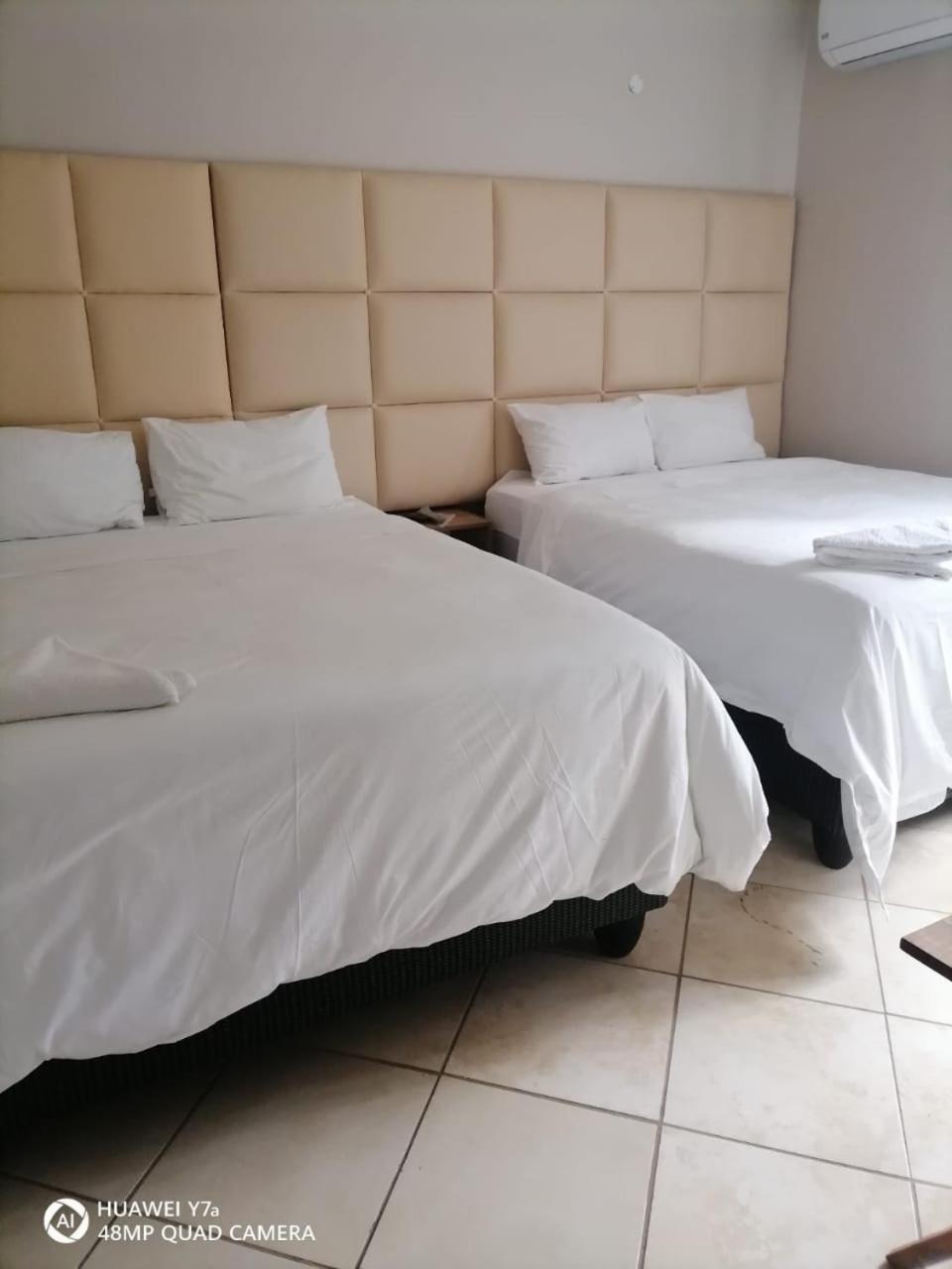 Hotel Early Riser à Ezulwini Extérieur photo